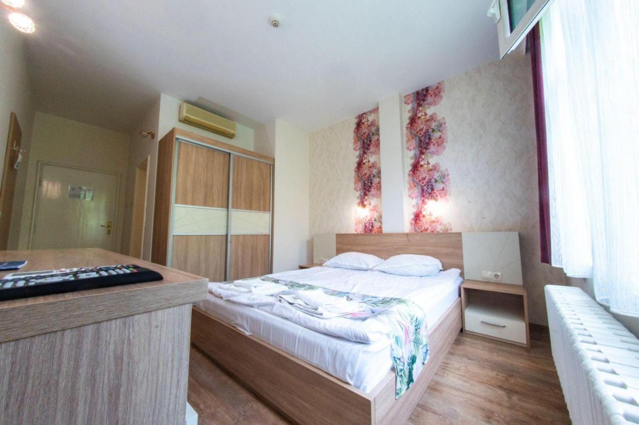 Hotel Ezeroto Stara Zagora Eksteriør billede